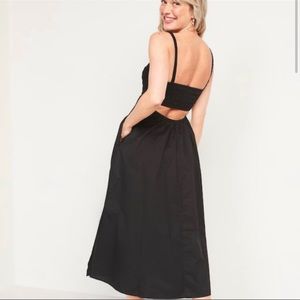 Old Navy Sleeveless Smocked Midi Dress with Pockets